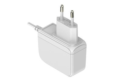 Un buen precio. 12V blanco 1.5A los E.E.U.U./UE/adaptador BRITÁNICO del soporte del enchufe pared corriente alterna del enchufe para el uso del set-top box en línea