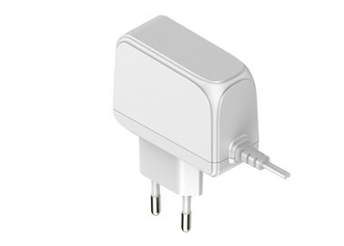 Un buen precio. la UE de 12V 1.5A tapa el adaptador blanco de la CA DC para el dispositivo del set-top box en línea
