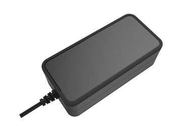 comprar 36 W adaptador de escritorio de la transferencia de 12 voltios con la seguridad universal Cerificates online manufacture