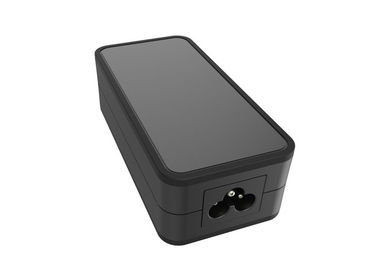 Un buen precio. Negro mundial de escritorio del adaptador de enchufe del adaptador universal del viaje de la CA 60W 5000ma en línea