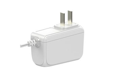 Un buen precio. adaptador de corriente alterna universal del soporte de la pared de 15V 1A para el router, CCTV, cámara digital en línea