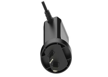 Un buen precio. adaptador universal de la pared de la fuente de corriente continua de la CA De 5V 1.5A para la carga del teléfono en línea