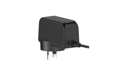 Un buen precio. soporte médico de la pared del adaptador de corriente alterna de 5V 1A/de 5V 1.5A/de 12V 1A para el estándar de seguridad médico en línea
