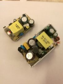 Un buen precio. Extensamente fuente de alimentación de la transferencia de marco abierto del uso 12VDC - 24VDC 36W en línea