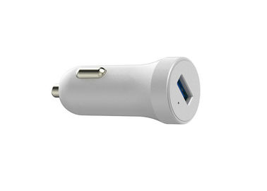 Un buen precio. Cargador portátil del coche del USB con el cargador universal del coche de la salida 5V 3.1A en línea