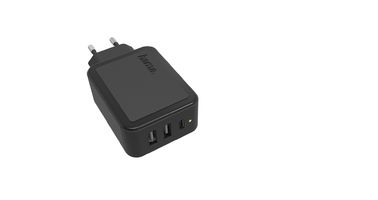Un buen precio. Sobrecargue el adaptador universal del poder de la CA que cambia sobre la protección del voltaje en línea
